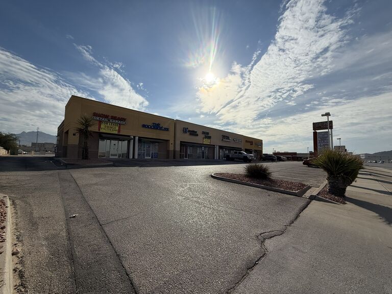 3950 Doniphan Dr, Suite #D, El Paso, Texas 79922